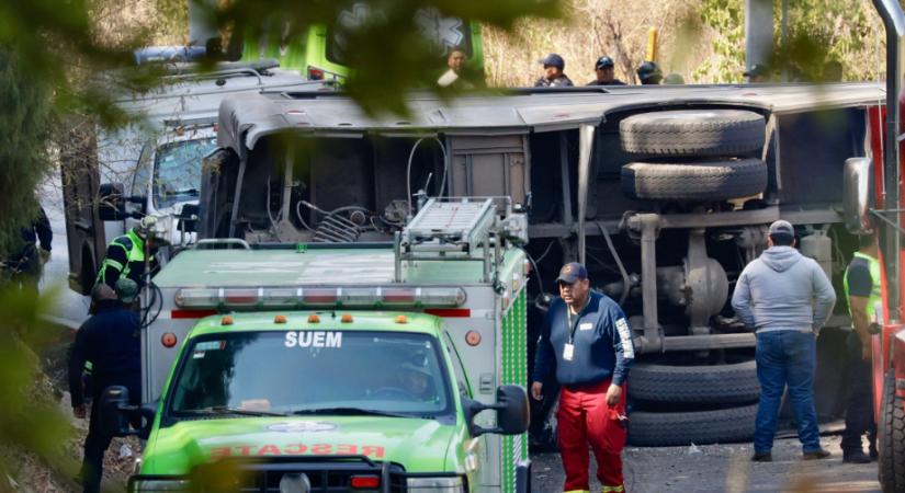 Zarándokok vesztették életüket egy buszbalesetben Mexikóban