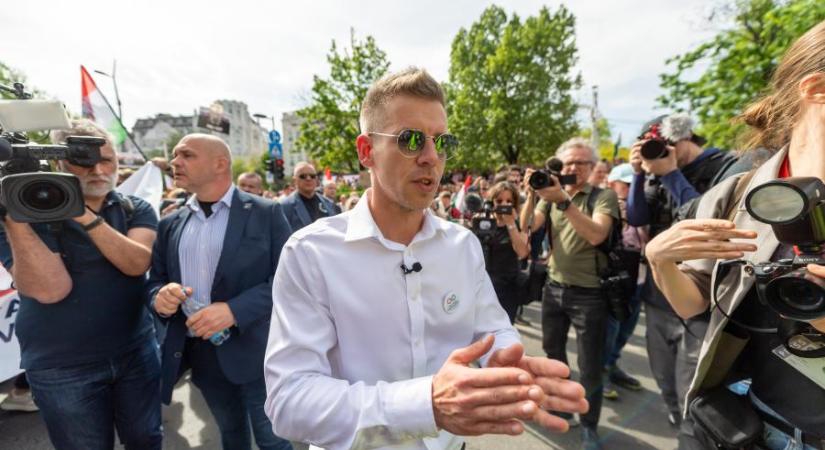 Kiugró siker lett Magyar Péter napszemüveges akciójából, és nem csak a pénz miatt
