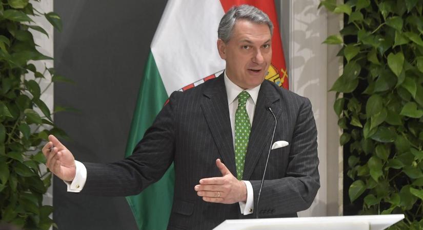 Lázár János véleménye Orbán Viktorról: „Természetes, hogy nem hiba nélküli”
