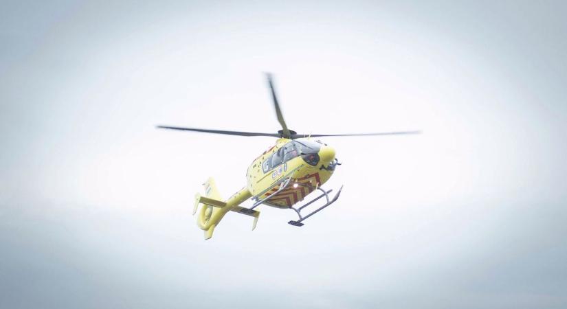 Mentőhelikopter és egy különleges repülő hívta fel magára a figyelmet Hajdú-Biharban