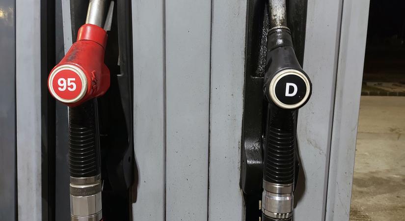 Váratlanul árat csökkentett benzinkútjain a Mol