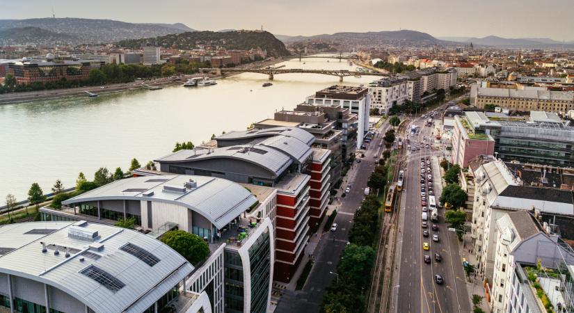 Véget ért a hagyományos irodaépítési láz