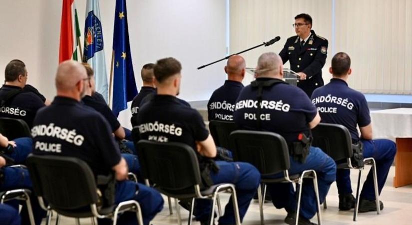 Újabb magyar rendőrök indultak a szerb-észak-macedón határra