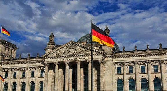 A magyar híradások ellenére nőtt a bizalom a német kormány iránt