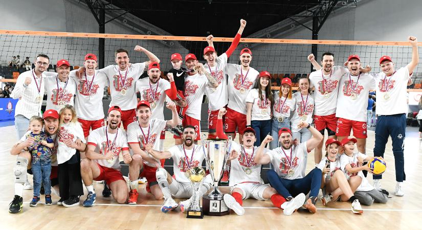 Négy szlovákiai magyar röplabdabajnok