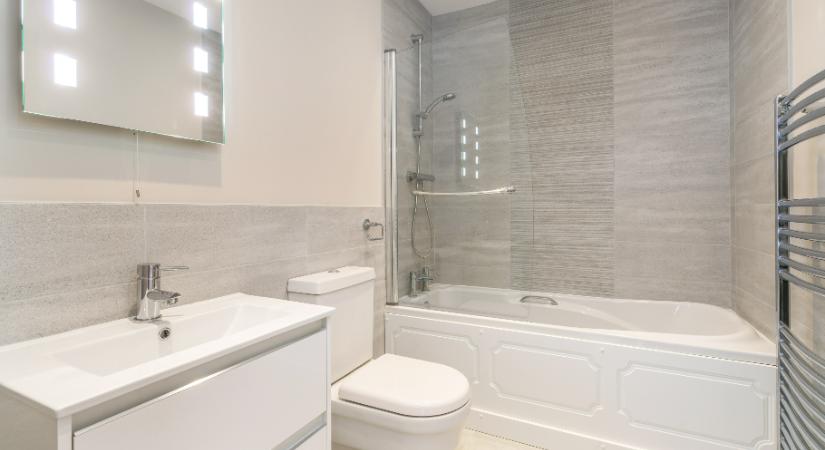 4 tipp, amit a kis fürdőszobánál muszáj betartani a lakberendezők szerint