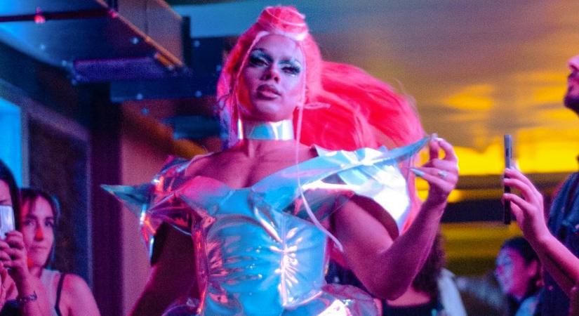 Török drag queen: „Szoktatom az embereket, hogy olyasmit lássanak, amit nem szoktak”