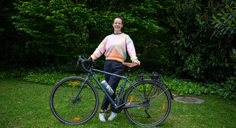 „Érzi az ember, hogy biztonságos városban él” – így szeretett bele Budapestbe a biciklifüggő ír lány