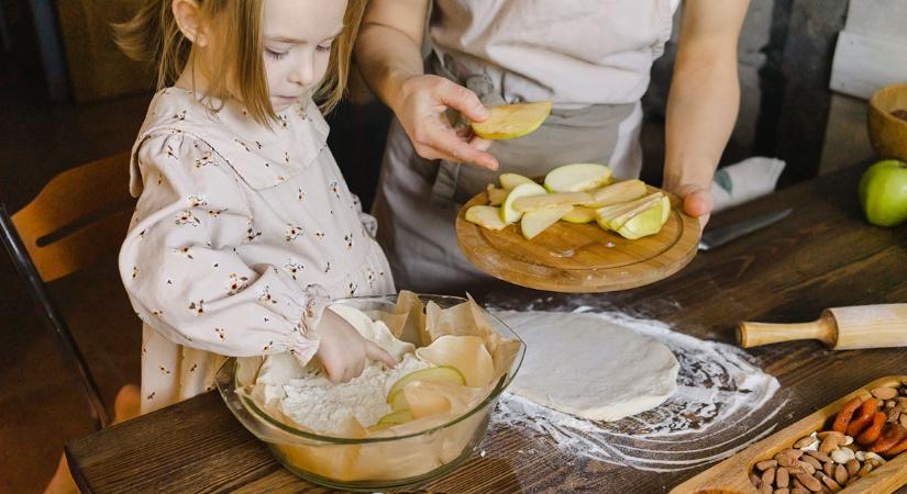 Tízperces német almás süti, amit a gyerek is el tud készíteni