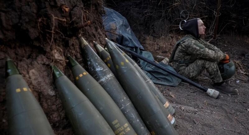 Úton vannak az amerikai fegyverek Ukrajnába, de az oroszoknál van a kezdeményezés
