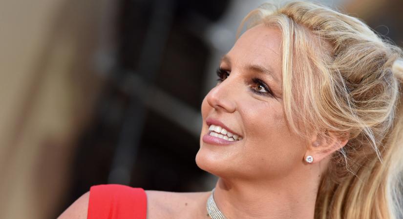 Mentőt kellett hívni Britney Spearshez, miután összeveszett új barátjával
