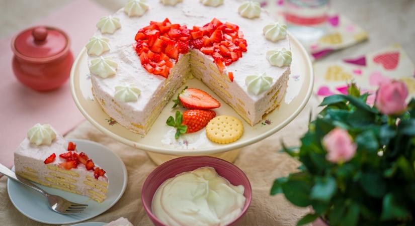 Édes meglepetés anyák napjára: eperkrémes keksztorta sütés nélkül