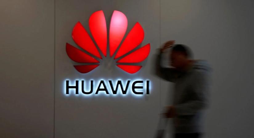 A Huawei titokban kutatásokat finanszírozott Amerikában, miközben tiltólistán szerepelnek
