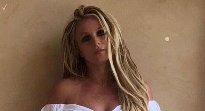 Nagy a baj: egy szállodában rendezett jelenetet Britney Spears, mentőt kellett hívni hozzá