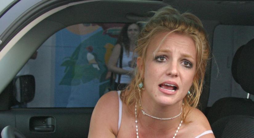 Britney Spears ismét hangos botránnyal került a címlapokra: mentőt is kellett hívni hozzá