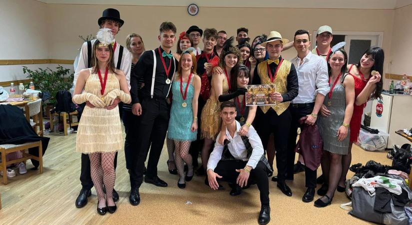 Gyémánt minősítést ért a salgótarjáni diákok tánca Debrecenben