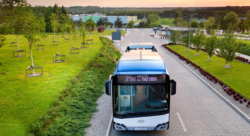 Új zöld rendszámos buszra ülhetnek a magyarok