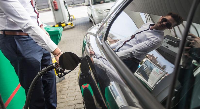 Hétfőtől ismét csökken az üzemanyagok ára