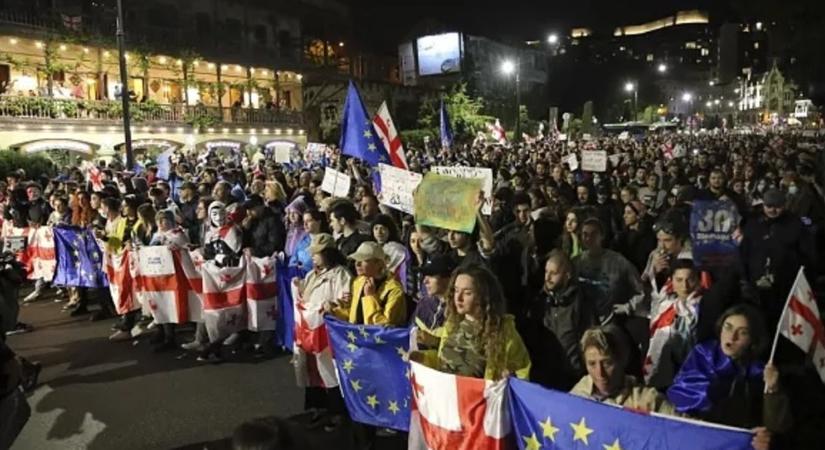 Ismét tüntettek a külföldi ügynökökről szóló törvény ellen Grúziában