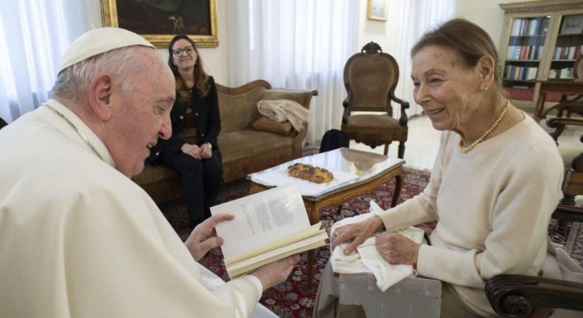 93 éves Signora Auschwitz, akit Ferenc pápa is meglátogatott