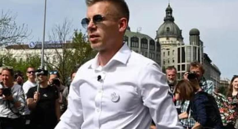 Magyar: Orbánék annyira rettegnek, hogy leállíttatták a Kossuth téri webkamerát Debrecenben
