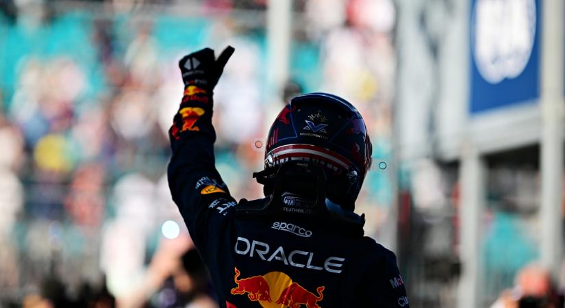 F1: Már a Red Bull nagyfőnöke is a Mercedest ekézi