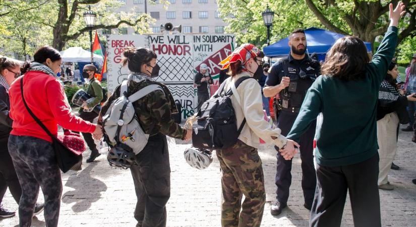 Tucatnyi diákot őrizetbe vettek az amerikai egyetemeken tartott hétvégi tüntetéseken - frissül