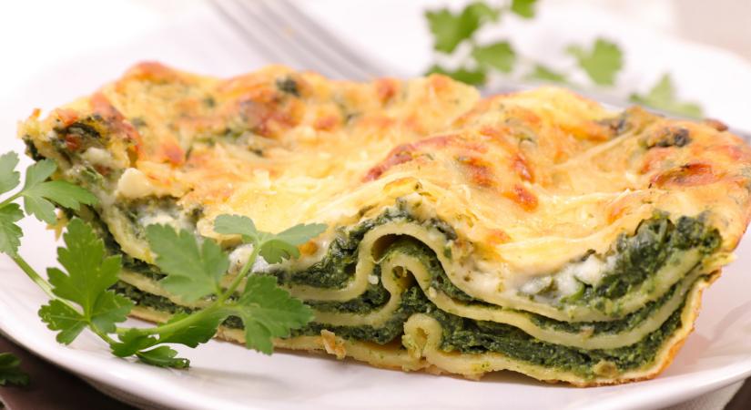 Spenótos lasagne mentes besamellel: vitaminbomba ebéd egyszerűen