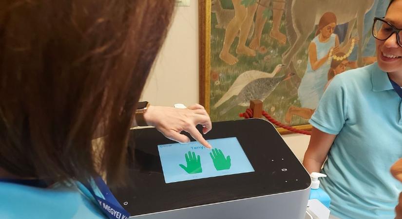 A kézmosás fontosságára hívták fel a figyelmet a kaposvári kórházban