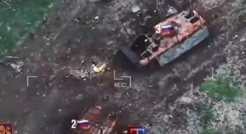 „Út a pokolba” – elégett orosz tankokról tettek közzé videót az ukránok (VIDEÓ)