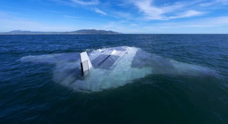 Óriásrájaként cirkál az amerikaiak vészjósló víz alatti drónja