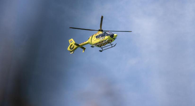 Mentőhelikopter Ceglédnél: két gyermek életveszélyesen megsérült