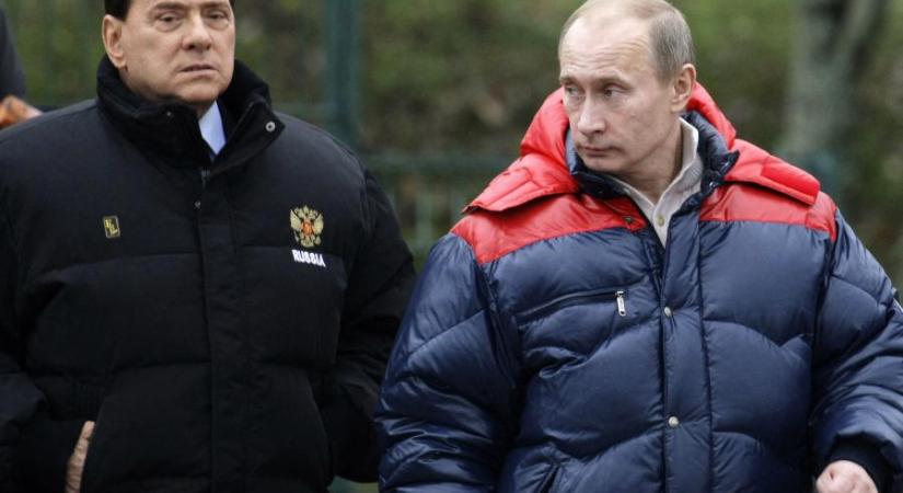 Vlagyimir Putyin egy közös nyaraláson kivágta egy szarvas szívét és odaadta Silvio Berlusconinak, aki azonnal ment hányni