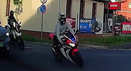 Három menekülő motorost kergettek a rendőrök Szombathelyen – videó