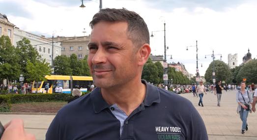 „Nem Magyar Péter győzött meg, hanem a NER taszított az ölébe” – videó a Tisza Párt debreceni tüntetésről