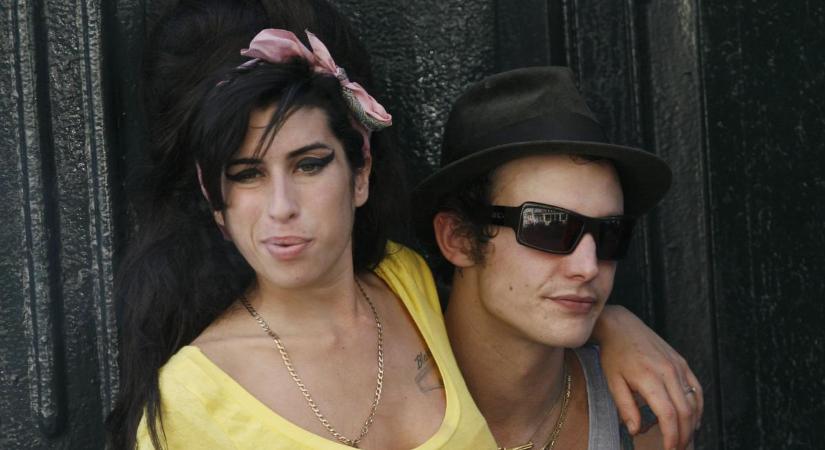 Teljesen lecsúszott Amy Winehouse férje, aki miatt összetört az énekesnő szíve: így néz ki most – fotók