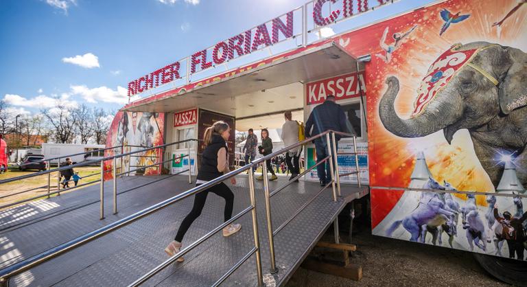 Nyomozást indított a Soproni Rendőrkapitányság a Richter Cirkuszban történt baleset miatt
