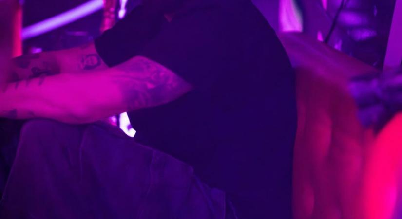 Kollégája pedofíliával vádolja Drake-et - reagált a rapper