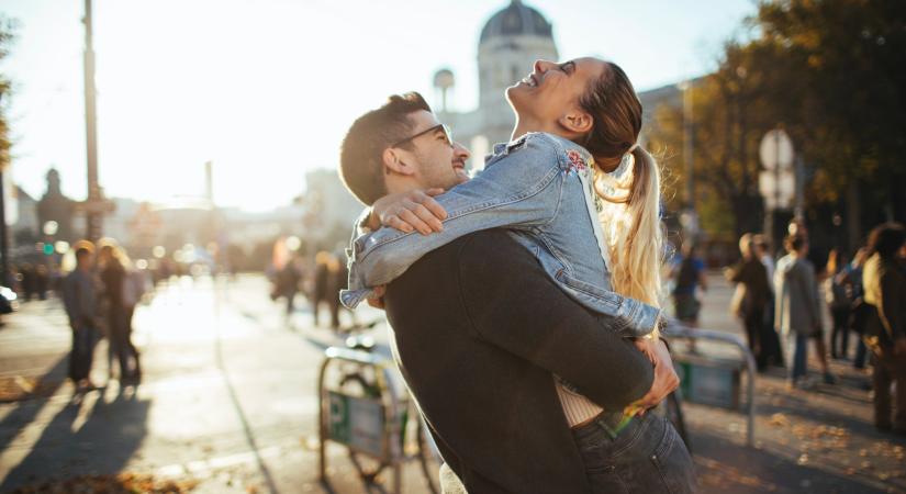 „A szerelmünk romantikusabb, mint a filmekben” – Egy nő vallomása a távkapcsolat meglepő előnyeiről