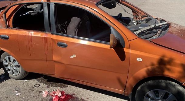 Robbanóanyagot dobtak az oroszok egy emberekkel teli autóra Donyeck megyében