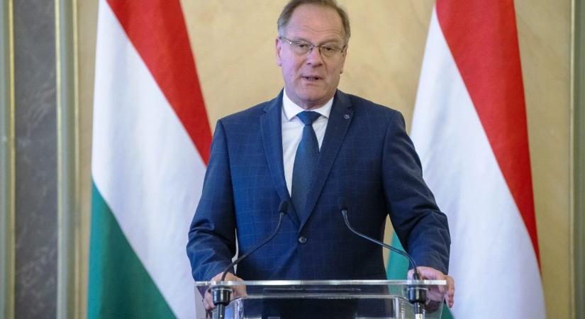 Navracsics Tibor úgy véli, Magyarország jól használja fel az uniós pénzeket