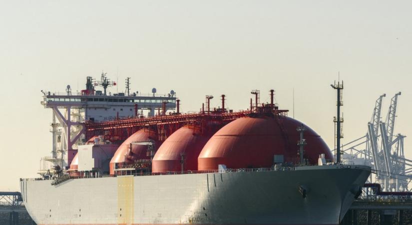 Az EU az orosz LNG-szektort is szankcionálhatja