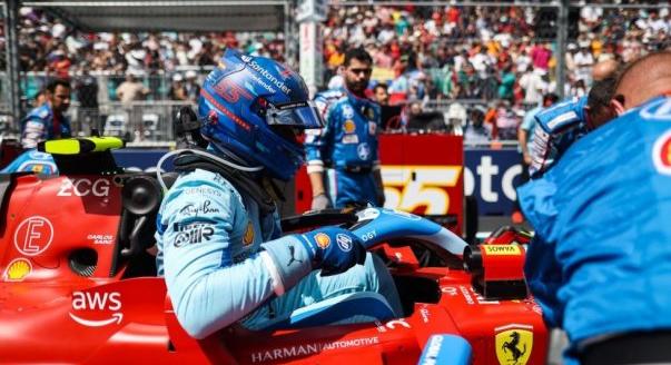 Sainz büntetése, Verstappen sérülése – hétfői F1-es hírek
