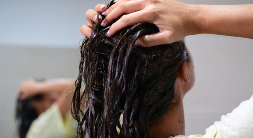 Extra erős, hajhullás elleni házi pakolás: stimulálja a hajhagymákat, megduplázza a növekedést