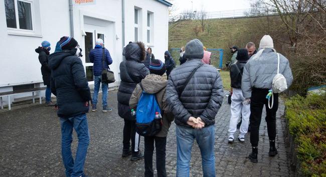 A német kormány megvitatja az ukrán férfiak körül kialakult helyzetet