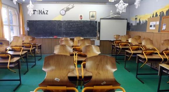 Tanárfizetések: egy magyar vagy cseh pedagógus kap többet?