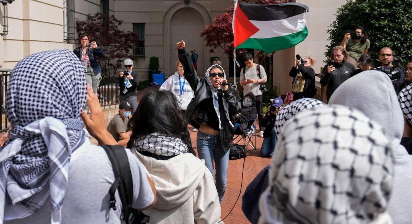 Az év legnagyobb gáláját sem kímélték az Izrael-ellenes tüntetők  videók