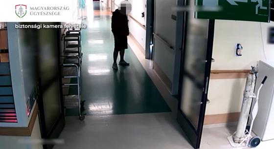 Videón, ahogyan az alvó betegeknél fosztogat a kórházba besurranó tolvaj