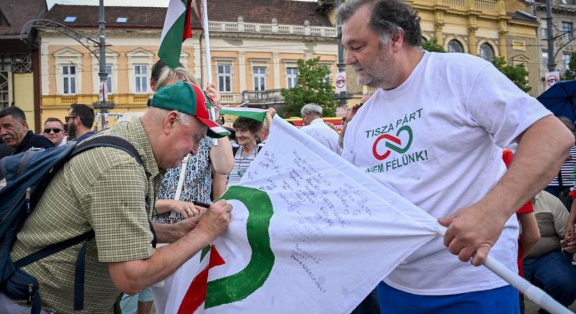 A kormányközeli Nézőpont is magas számokat mért Magyar Péter pártjának