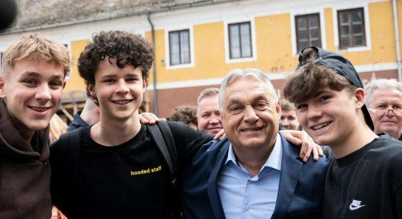 Orbán Viktor háborúval riogatott Szentendrén és Pomázon